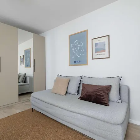 Apartamento Sunny Family With 2 Bedrooms And Parking By Renters *
